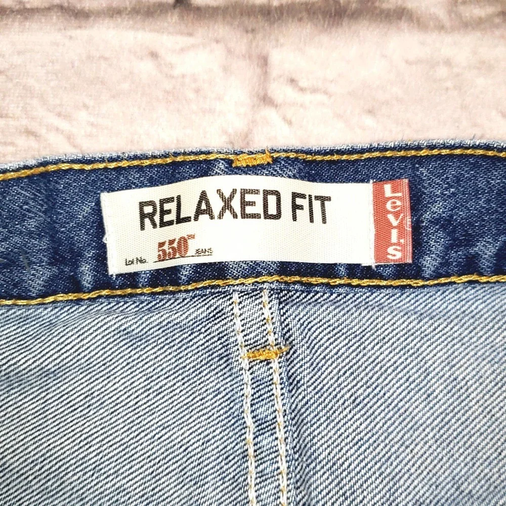 Levi's 550 men's Relaxed Fit Jeans size 38